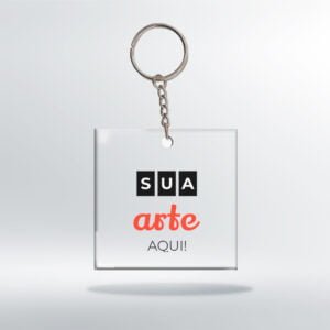 Imagem de um chaveiro personalizado quadrado, fabricado em acrílico cristal (transparente), com gravação a laser